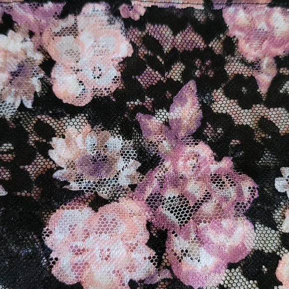 Ashley Stewart Floral Lace Hipster Thong,Size 22/24 - Picture 2 of 4